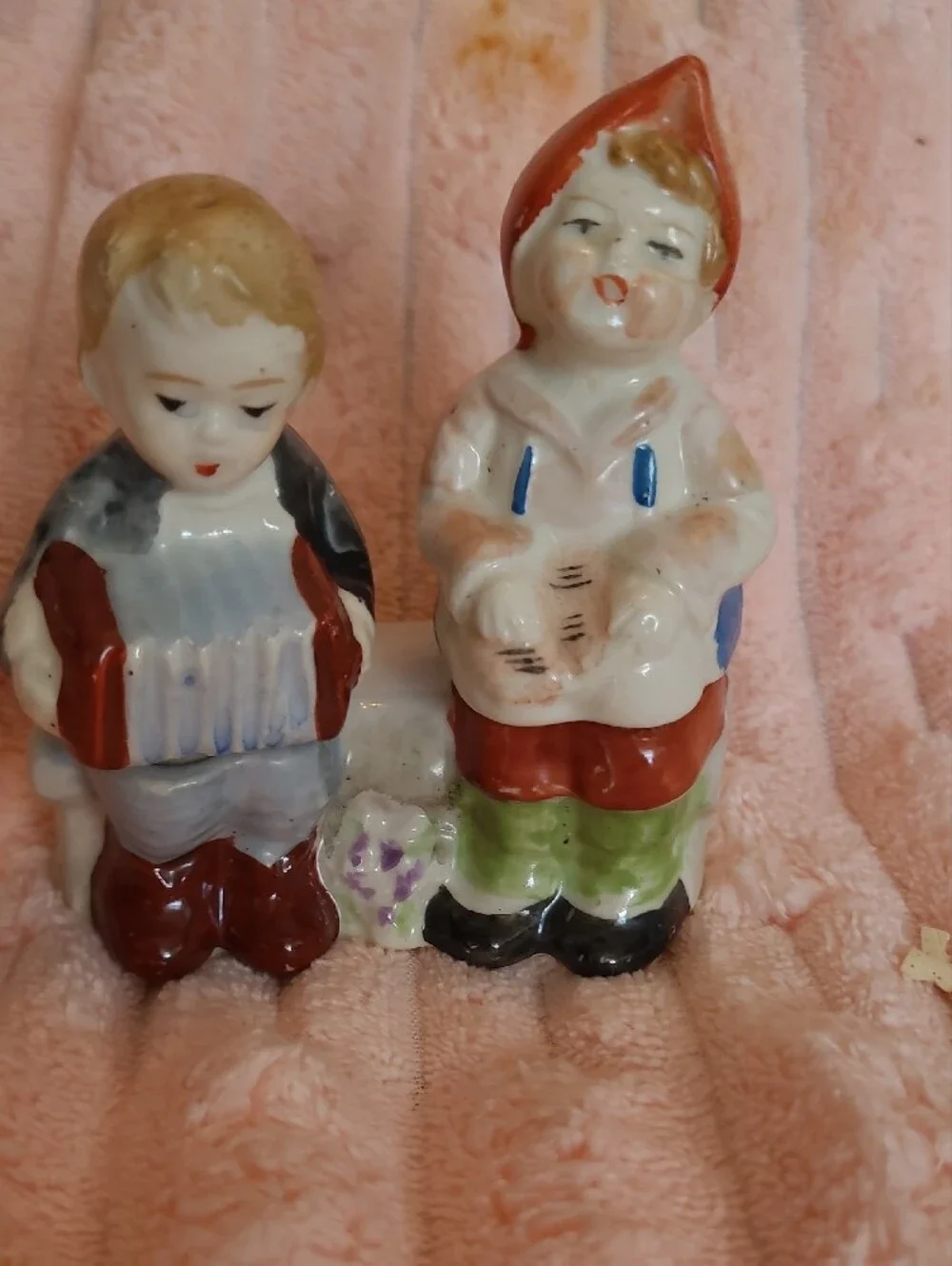 Hand-Painted Porcelain Boy and Girl  Salt And Pepper Pair. Japan Vintage Sitters